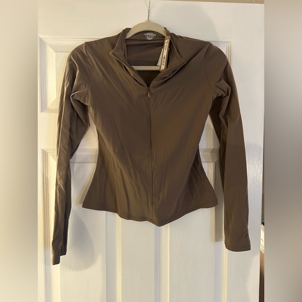 Skims Women’s Large Quarter Zip-Up Jacket/Top Longsleeve